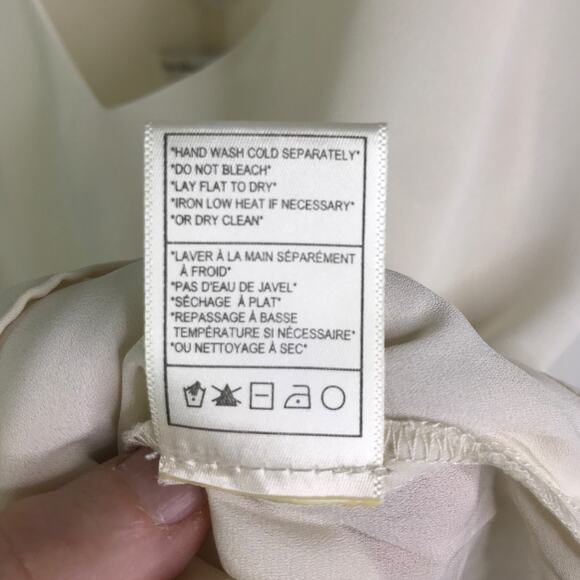 Cupcakes & Cashmere Women's Blouse Cape Sleeves Double V-Neck Cream Top Sz XS - Picture 9 of 10